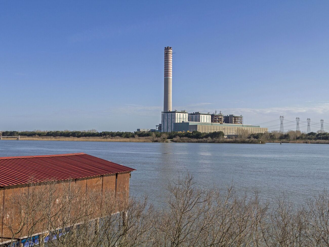 У Міненерго заявили, що обладнання з виведених з експлуатації ТЕЦ і ТЕС допоможе швидко відновити роботу основних станцій України