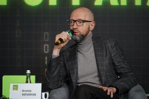 Миф Кремля о "перевороте" в Украине, цена войны для экономики РФ. Стрим Гордона с Яценюком. Трансляция