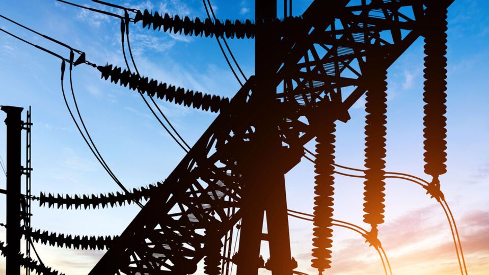 Зростання заборгованості становить загрозу, співставну з фізичними руйнуваннями інфраструктури, наголосили у ВЕА