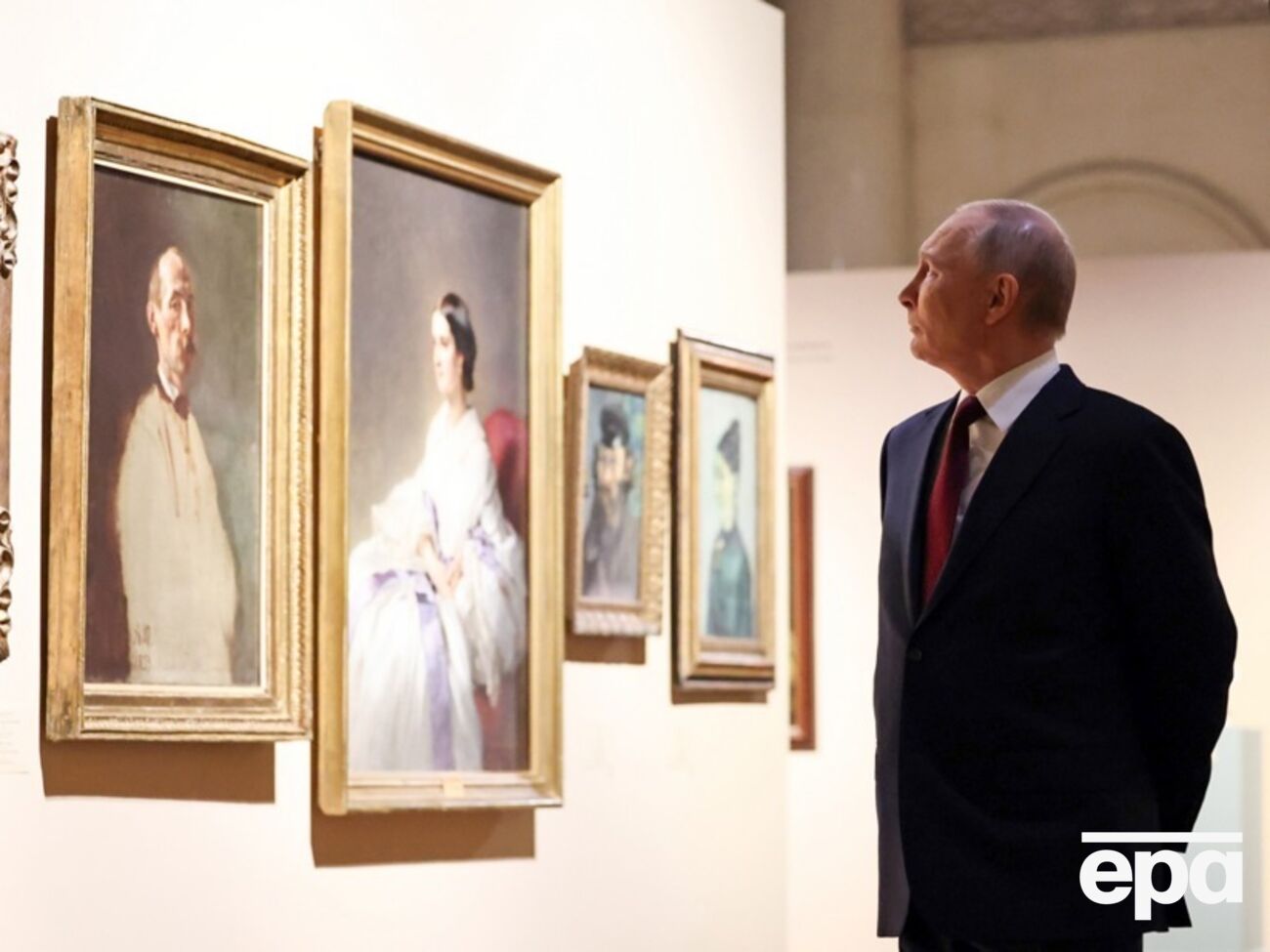 Пребывая в изоляции на фоне коронавируса, Путину поступил звонок от директора ЦРУ с предупреждением о последствиях вторжения в Украину