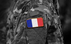 Пуля попала 20-летнему военному в голову