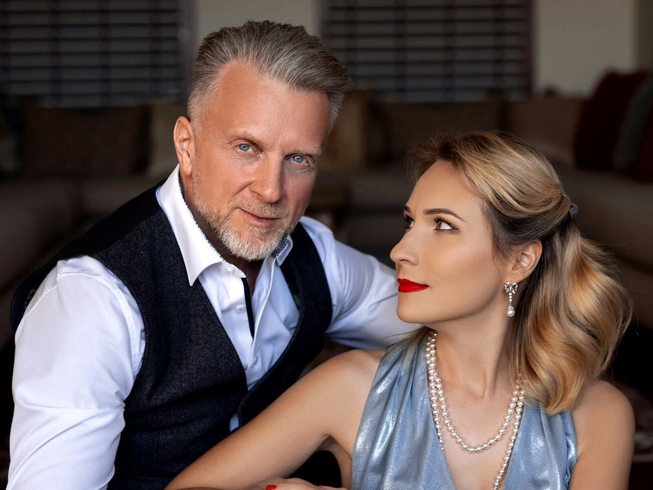 За словами Бєльської, коли 12 років тому вона починала стосунки з Мухарським, то одразу попередила його про свій вибір