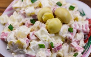 Лук для салата нужно замариновать