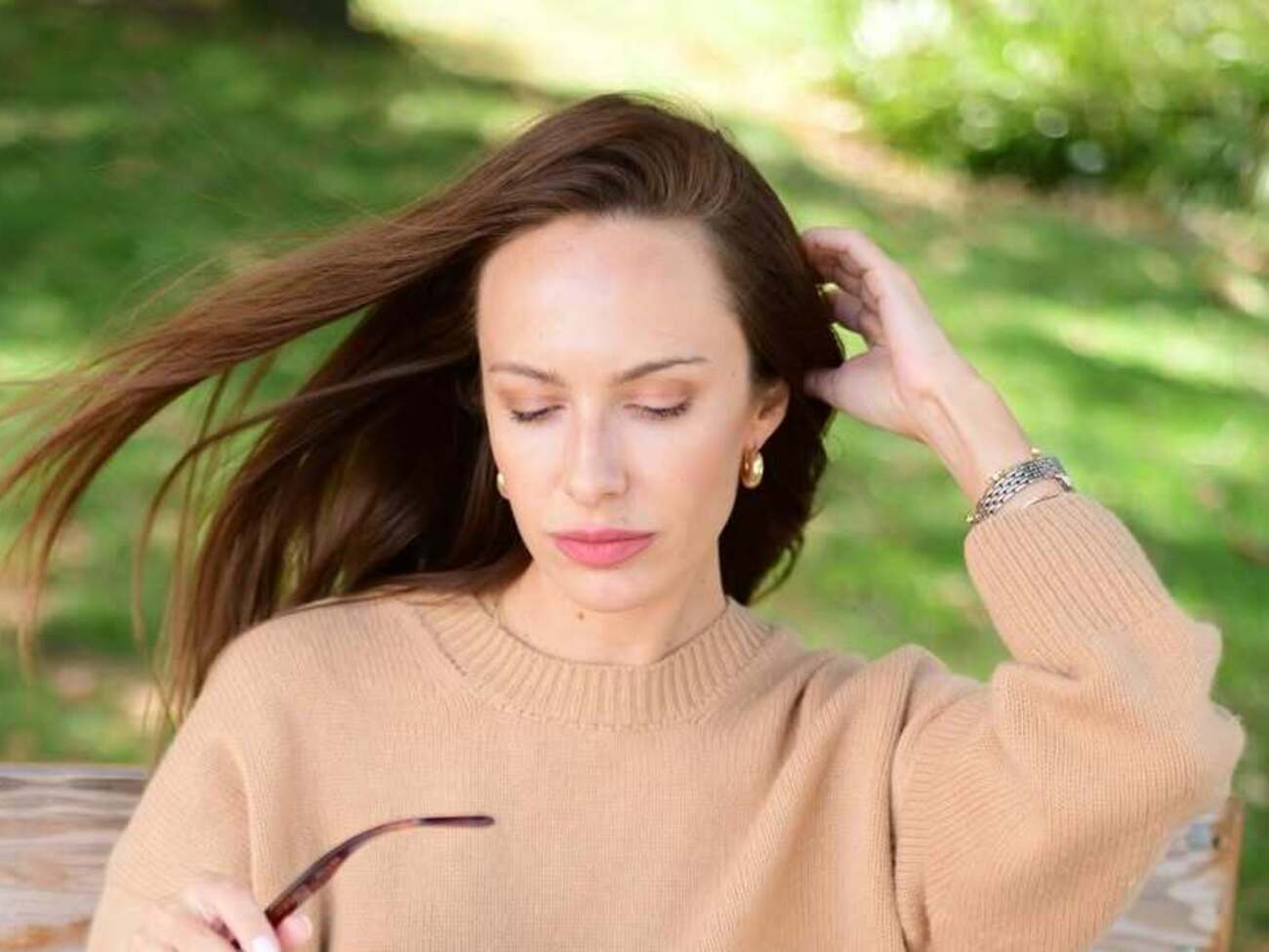 Экс-жена Остапчука: Сижу и думаю, было бы мне легче, если бы этот дом мы продали недавно