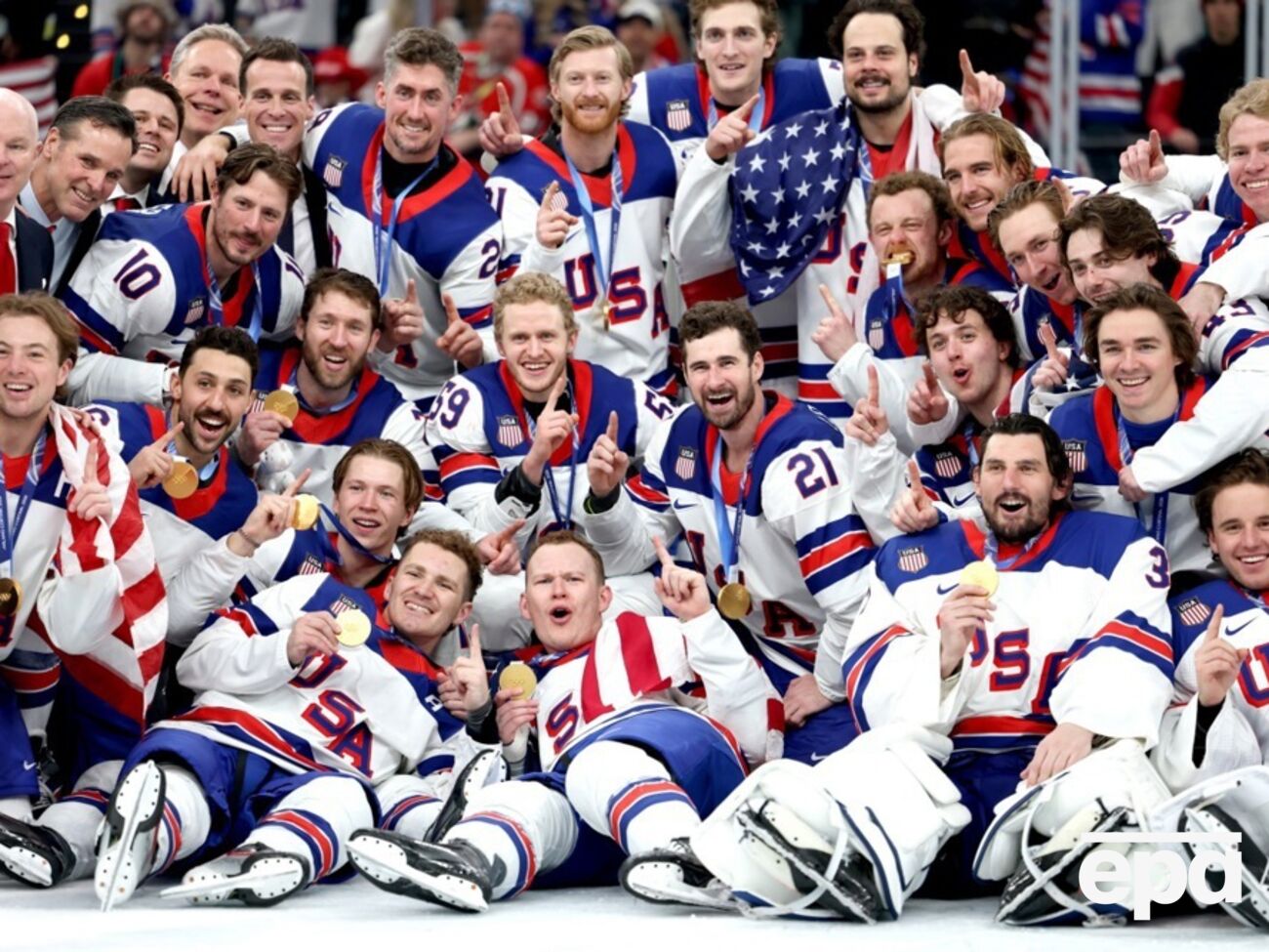 Збірна США з хокею виграла на Олімпіаді вперше з 1980 року