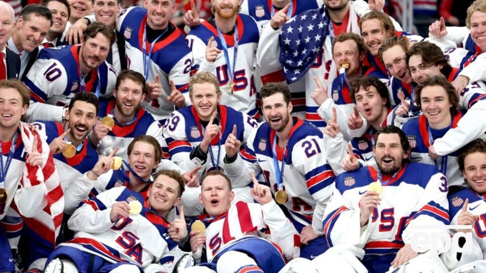 Сборная США по хоккею выиграла на Олимпиаде впервые с 1980 года