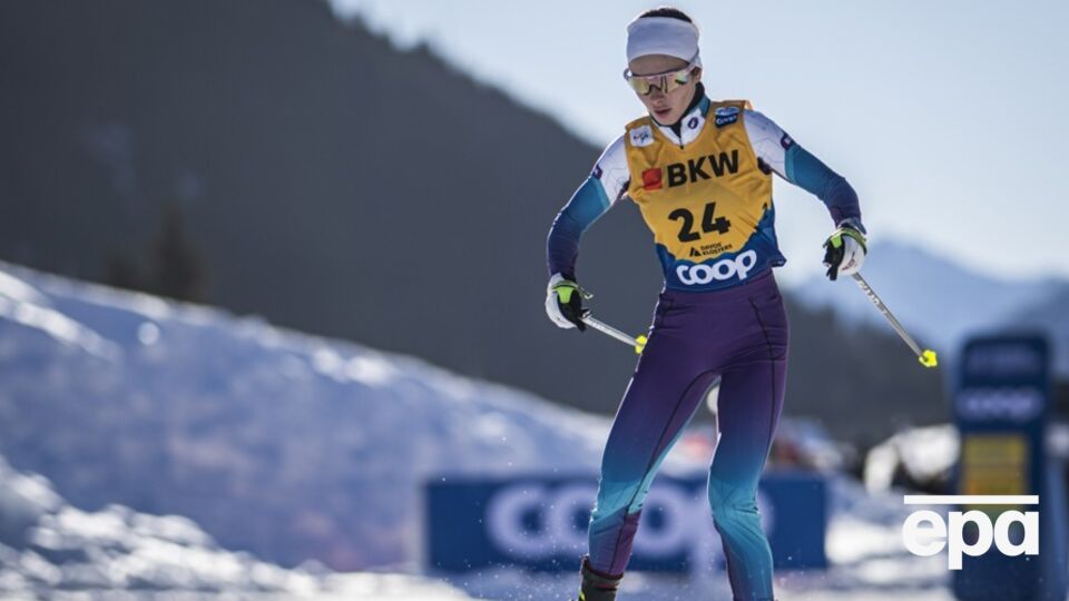 Непряева взяла лыжи другой спортсменки