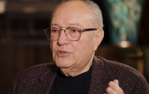 Злотник вспомнил, что разговаривал только с одним российским коллегой