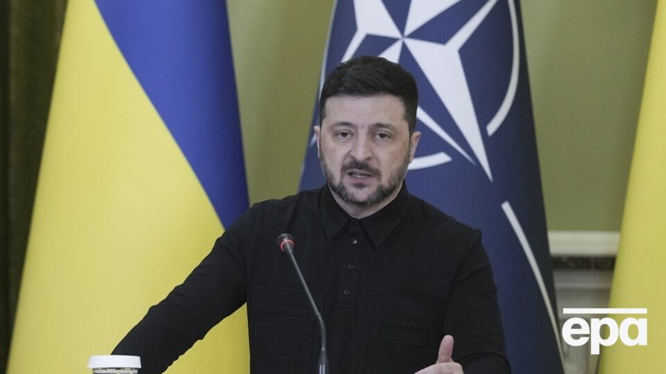 Киев хочет, чтобы контингент разместили поближе к линии фронта, отметил Зеленский