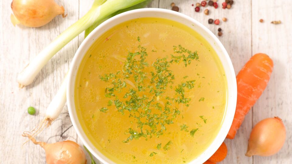 Бульйон має бути прозорим