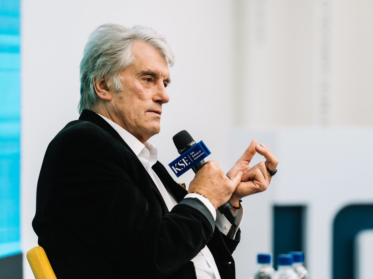 Когда я думаю о результатах Олимпиады, мое сердце... не сжимается от сожаления