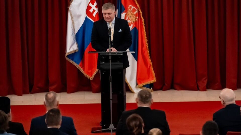 Фіцо погрожує блокувати євроінтеграцію України