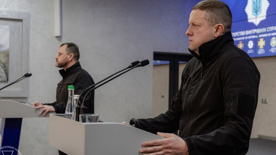 23 февраля заместитель председателя СБУ Рудницкий и министр внутренних дел Клименко провели общий брифинг