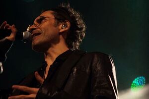 Балан – молдовський співак, композитор, продюсер, музикант-мультиінструменталіст