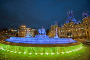 Культова пам'ятка Мадрида засяяла кольорами українського прапора