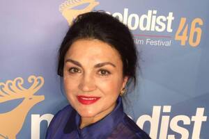 Сумська народилася 22 квітня 1956 року в селі Катюжанка Київської області