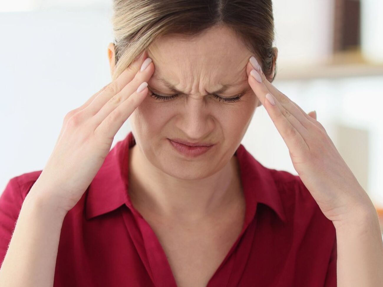 Японский ученый Кимото обнаружил, что головная боль у участников исследования часто совпадала с падением атмосферного давления