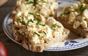 Для намазки понадобится отварная морковь