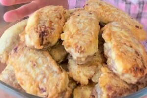 Для фарша натрите картофель на терке