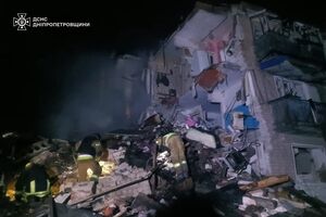 Під уламками може перебувати четверо осіб