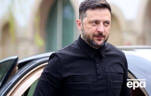 Зеленський: Мені подарували книжку на день народження. Там про історичні особистості