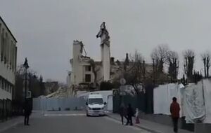 Поврежденное здание решили снести