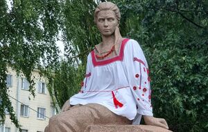 Справжнє ім'я й прізвище Лесі Українки – Лариса Косач