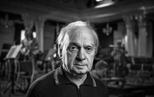 Кофман родился 15 июня 1936 года в Киеве