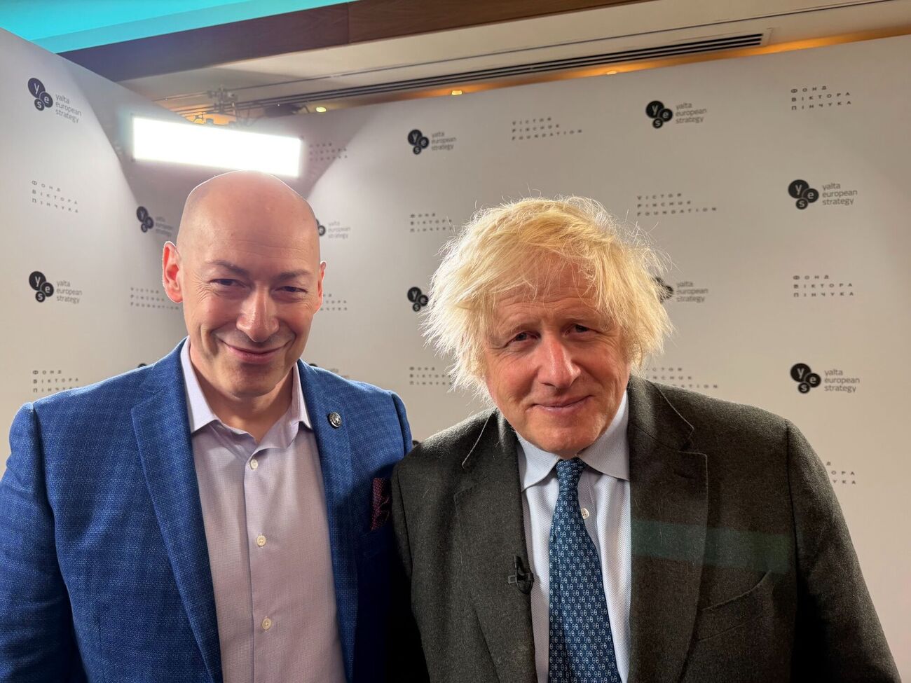 Джонсон в разговоре с Гордоном: У Украины будет блестящее будущее. Это будет свободная, суверенная, независимая страна