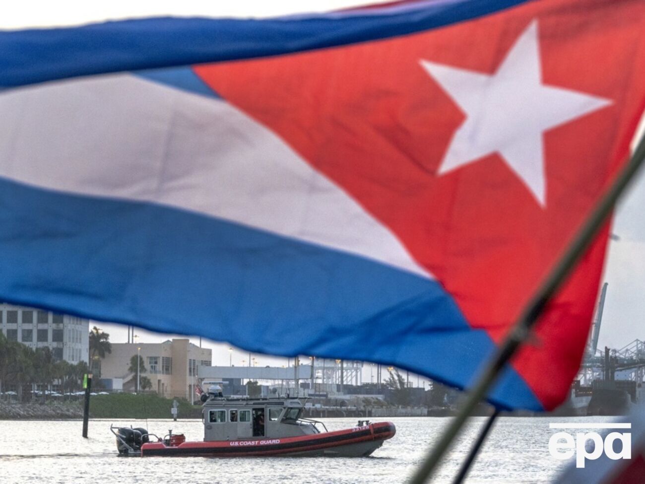 МВД Кубы сообщило, что американский скоростной катер вошел в территориальные воды страны