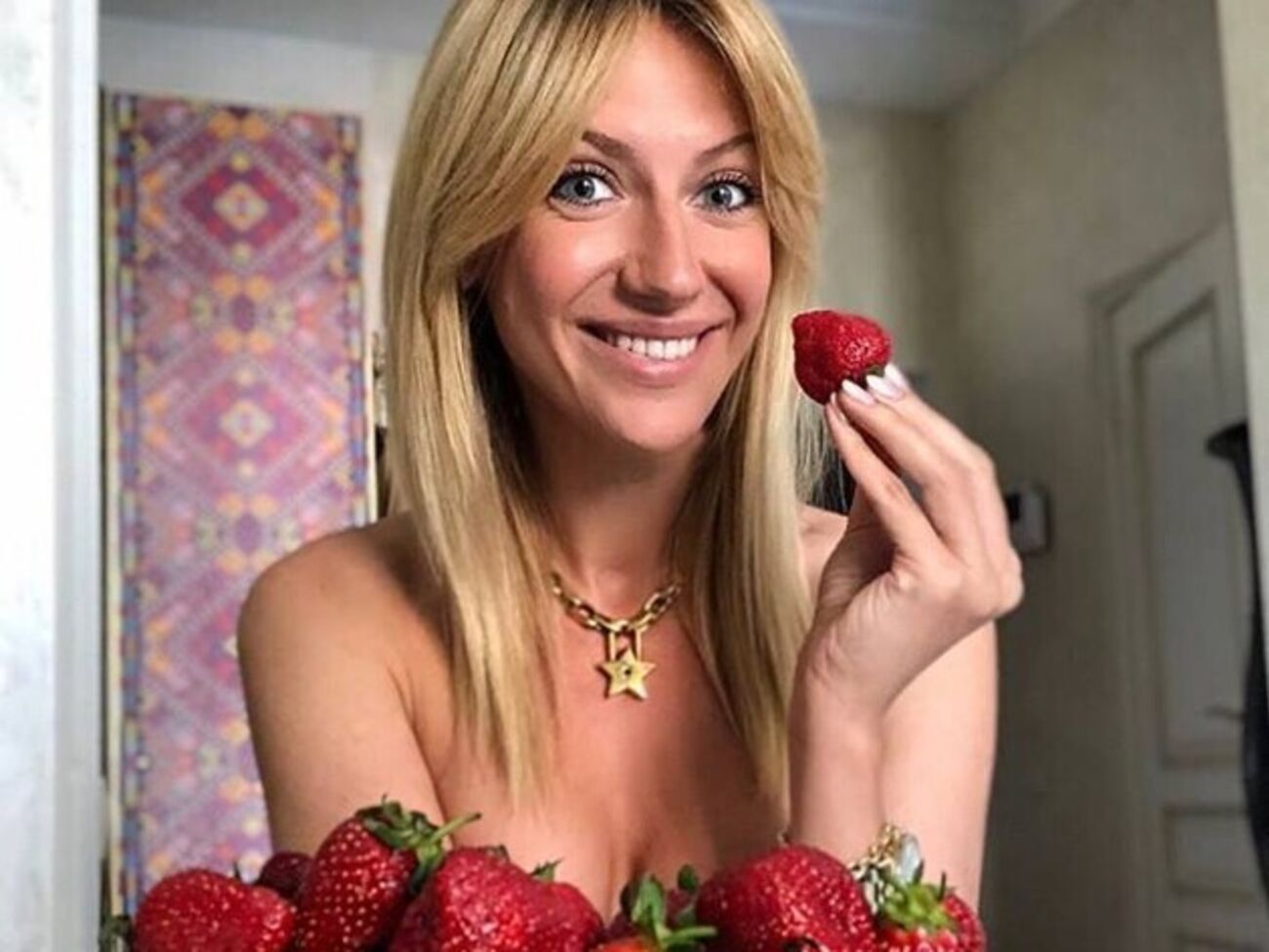 Нікітюк показала свіжі знімки