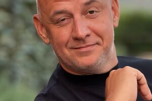 Потап проживає у США