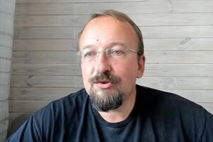 Именно поэтому Трамп начал спешить осенью. Это его последний шанс "решить по-своему"