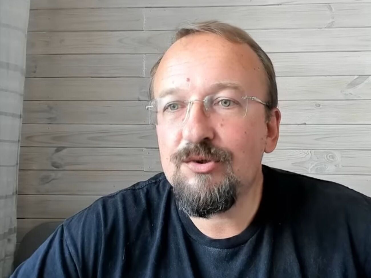 Именно поэтому Трамп начал спешить осенью. Это его последний шанс "решить по-своему"