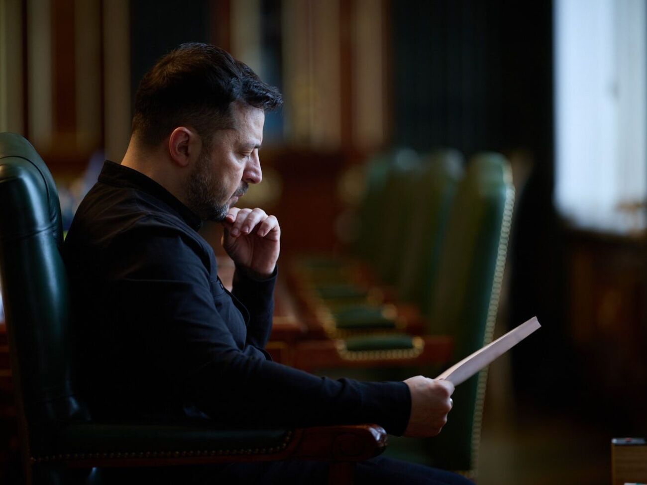 Президент підписав указ про нагороди енергетикам