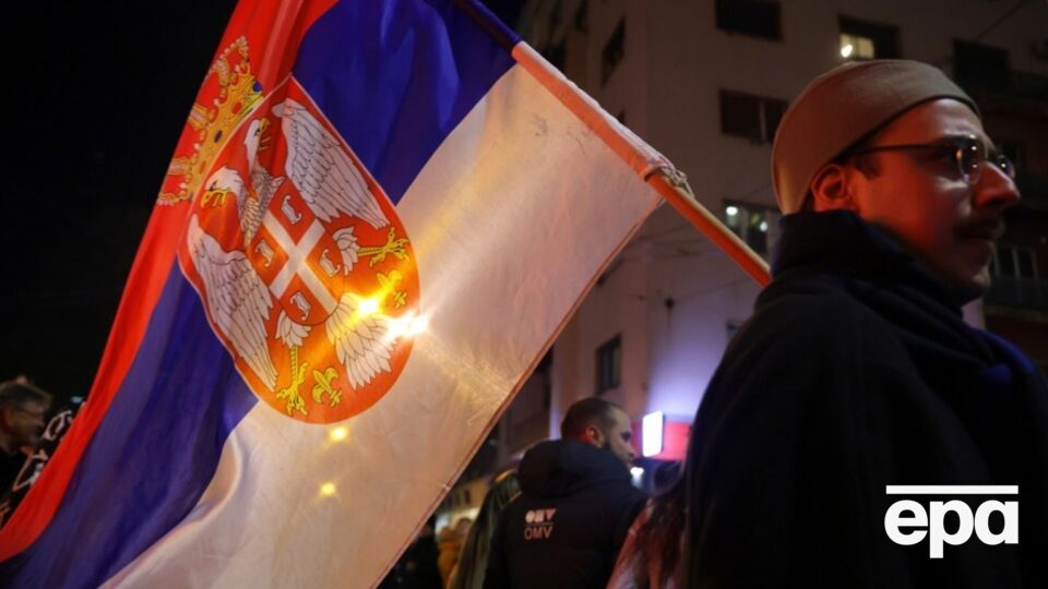 Вандалы в Сербии нарисовали разжигающие ненависть граффити