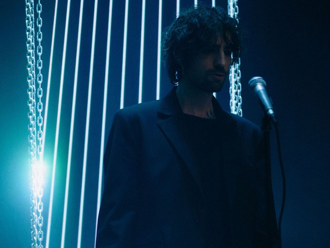 Dantes: Моя новая песня о желании быть вместе в мелочах