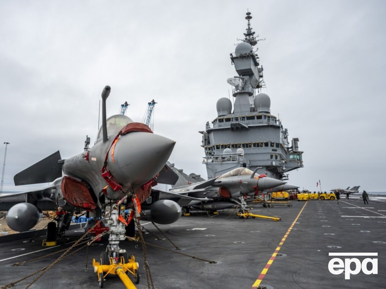 Вооруженные силы Швеции применили контрмеры, чтобы остановить подозрительный беспилотник вблизи французского авианосца