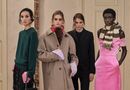Дизайнеры Prada показали, как из базового комплекта можно создать несколько разных нарядов