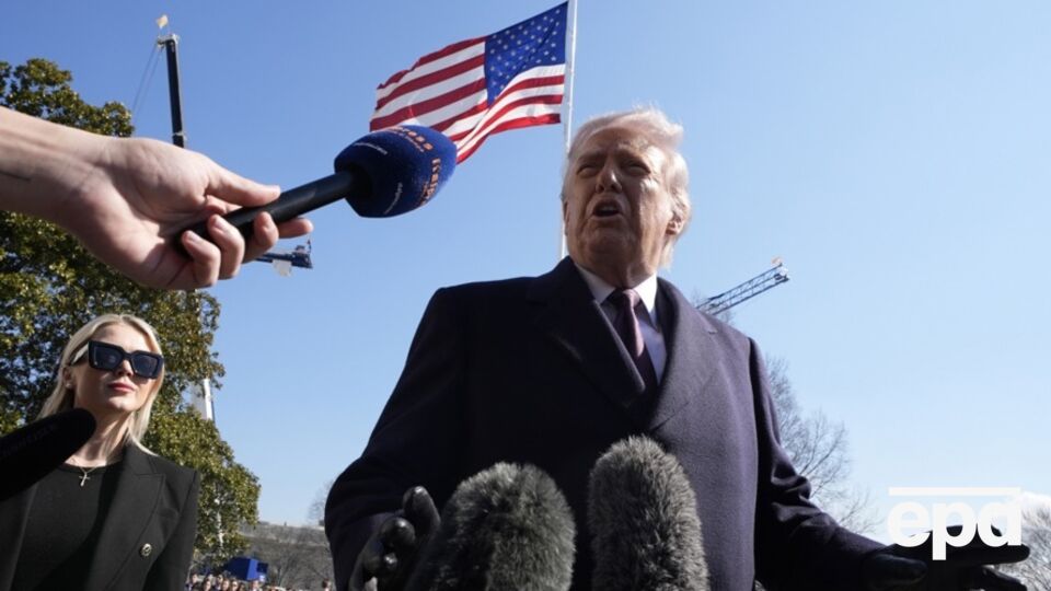 Трамп не відкидає ймовірності балотуватися на третий строк