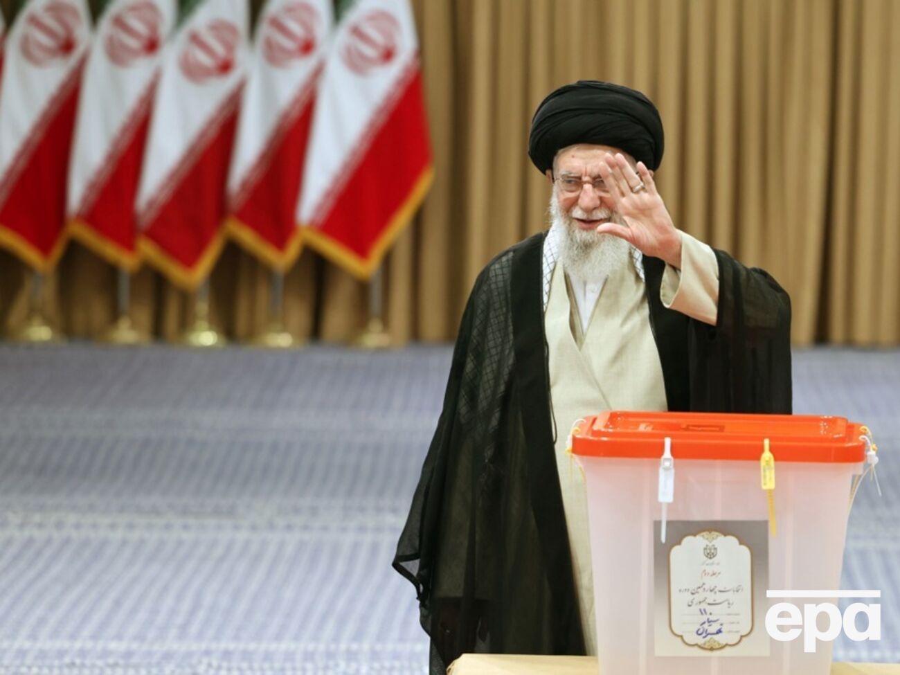 СМИ пишут о гибели Хаменеи и иранских военных командиров в результате совместной атаки Израиля и США