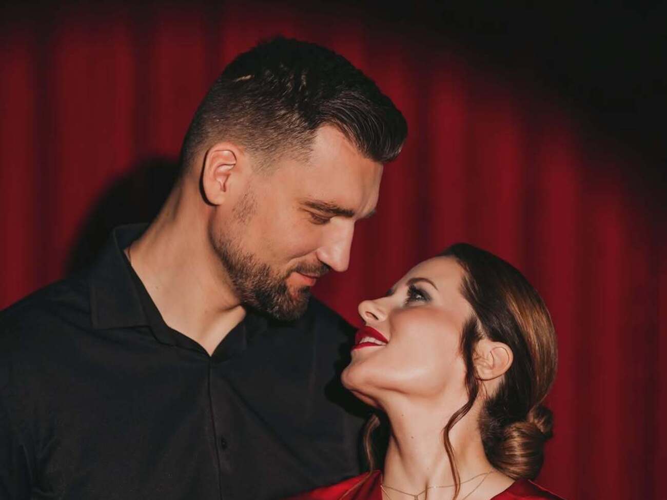 О романе Савранского и Денисенко стало известно 13 декабря