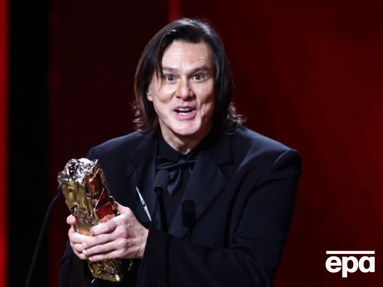 Как долго длится роман между Керри и новой возлюбленной – неизвестно