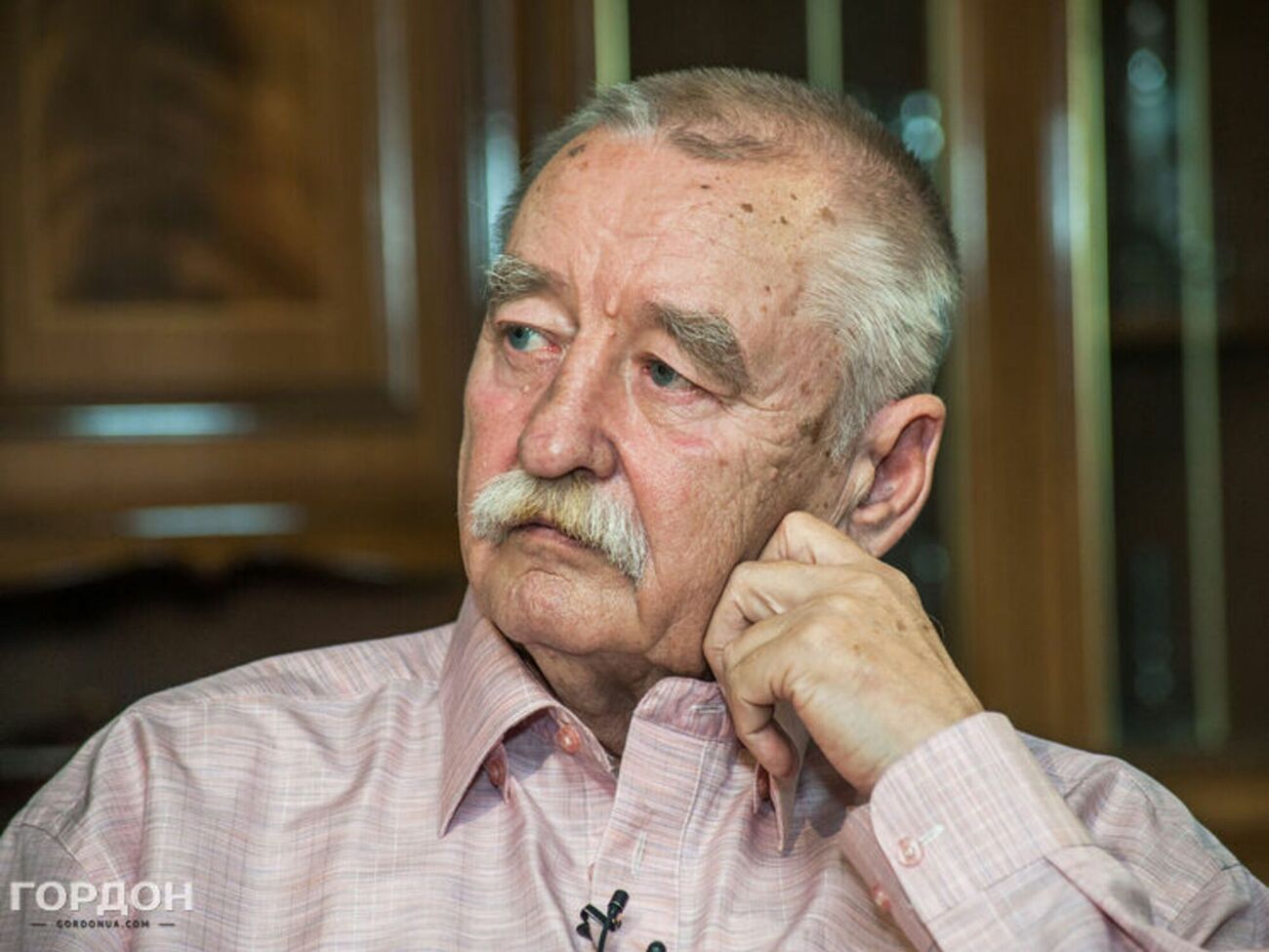 Поклад жил в подвале собственного дома в течение двух недель после начала войны