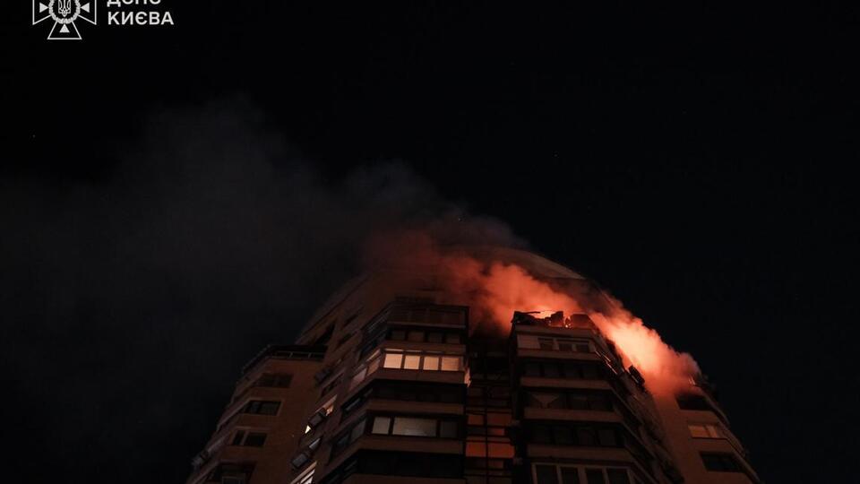 В Киеве возникли пожары в многоэтажках