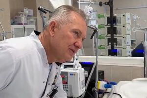 22-річний шахтар Дмитро витягував з охопленого вогнем автобуса друзів. Але наступний вибух вимкнув світло