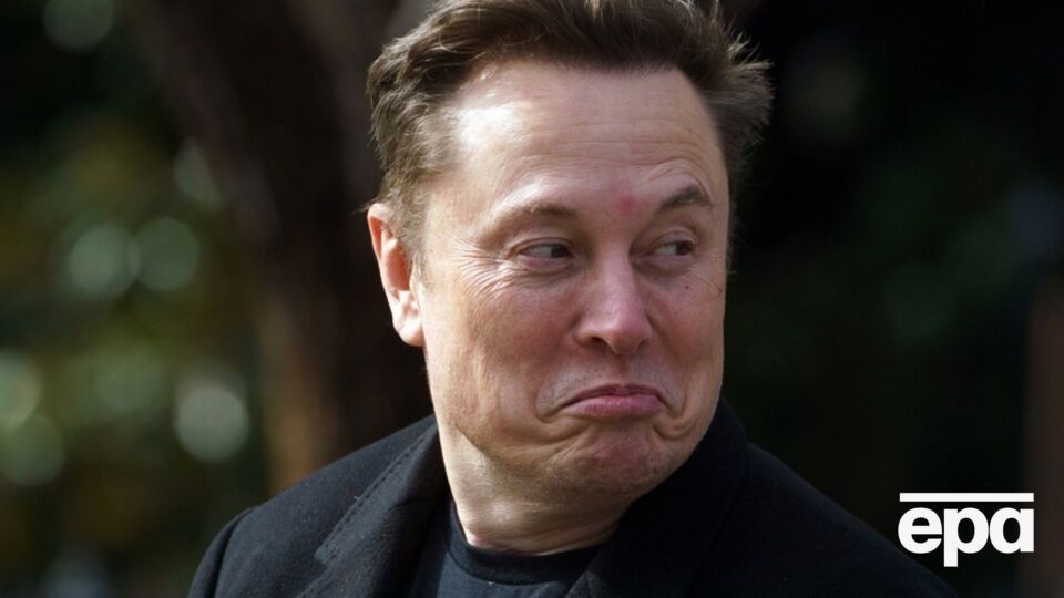 Маск казав, що Grok "значно покращили"