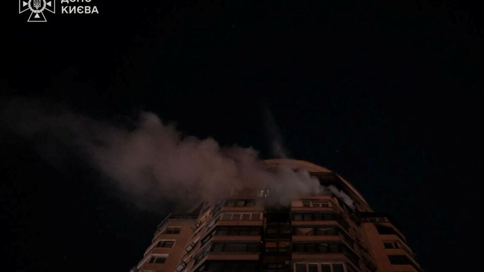 По словам Гончаренко, он узнал о том, что его квартира уничтожена, из новостей