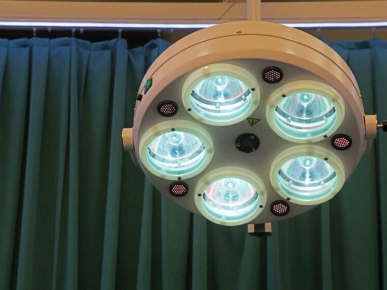 Правоохранители проверяют вероятную причастность к служебной халатности других врачей