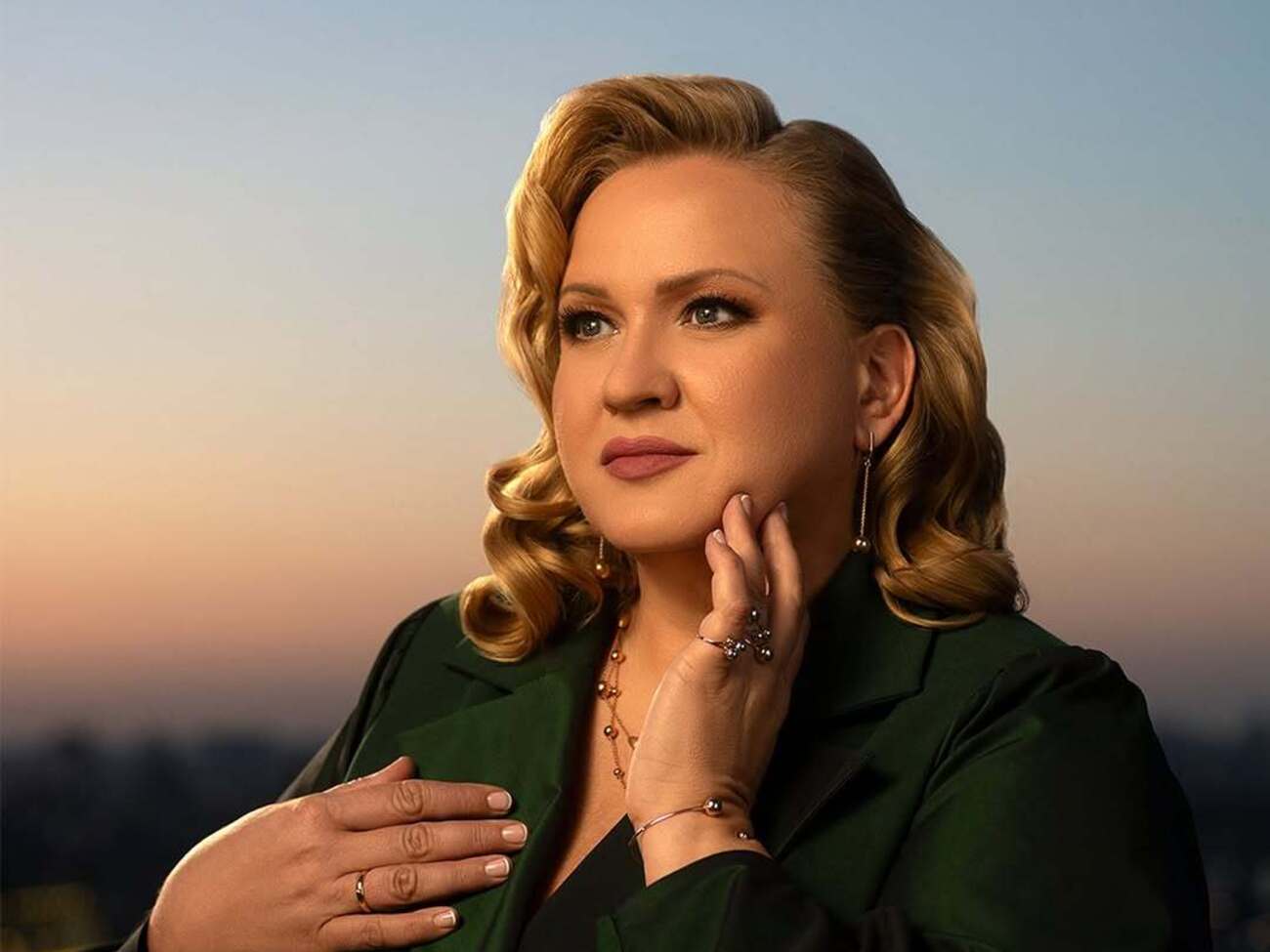 Жураковская: Он выходил из моего кабинета и мне угрожал